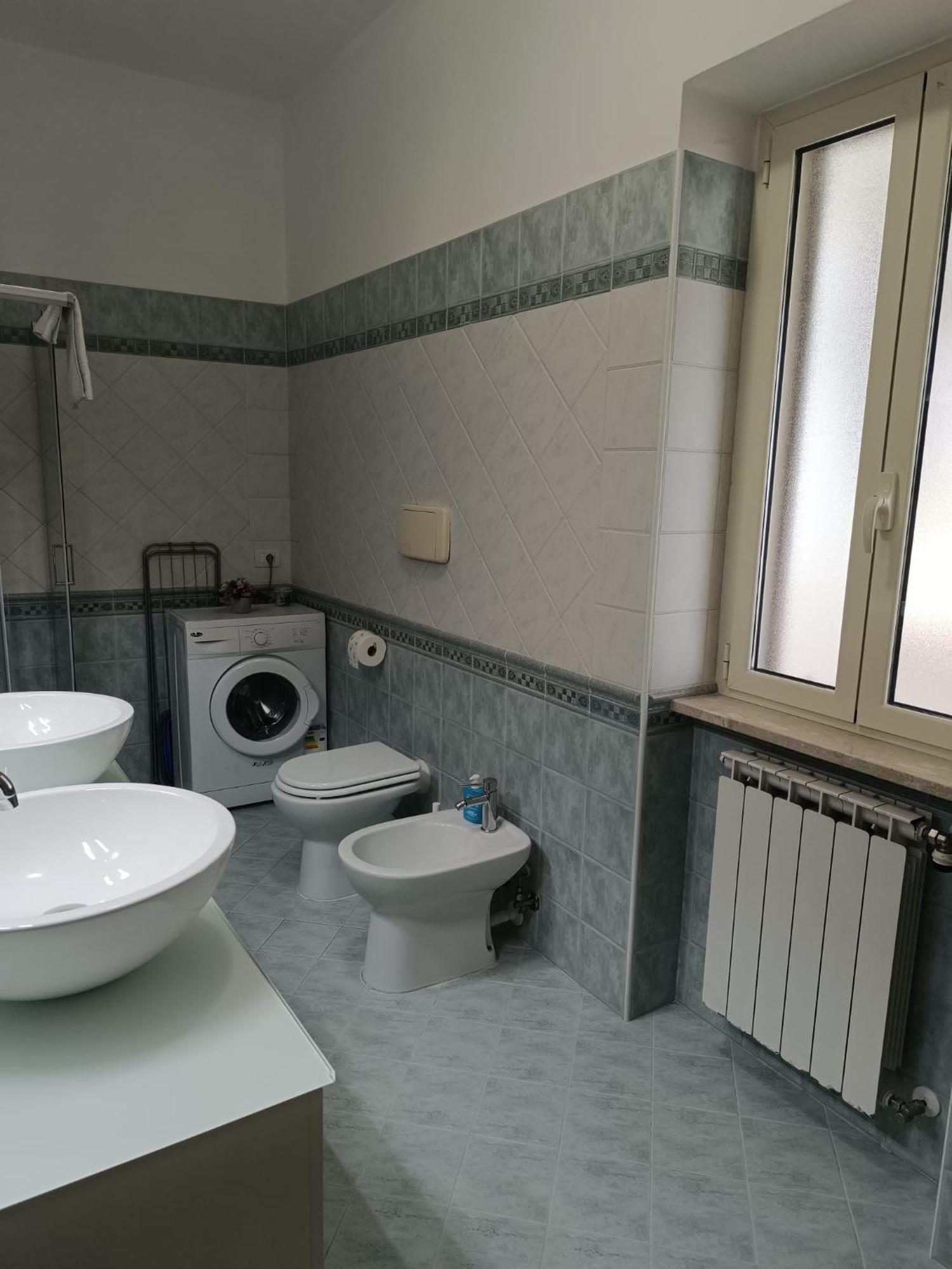 Lizzies Hus Apartment Fiumicino Luaran gambar