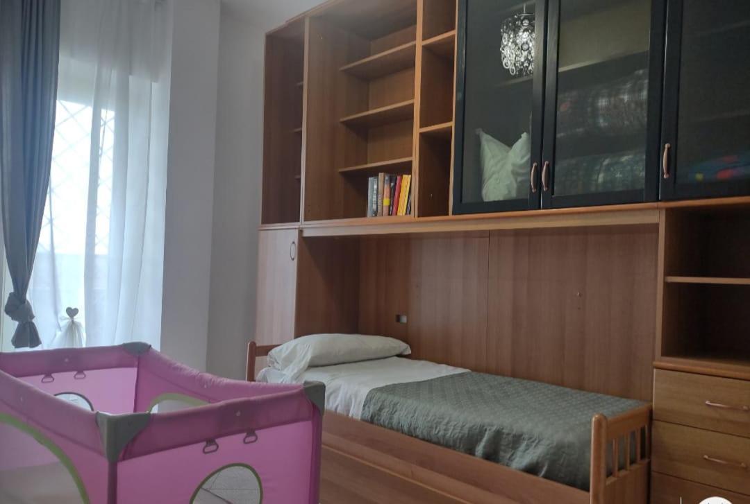Lizzies Hus Apartment Fiumicino Luaran gambar